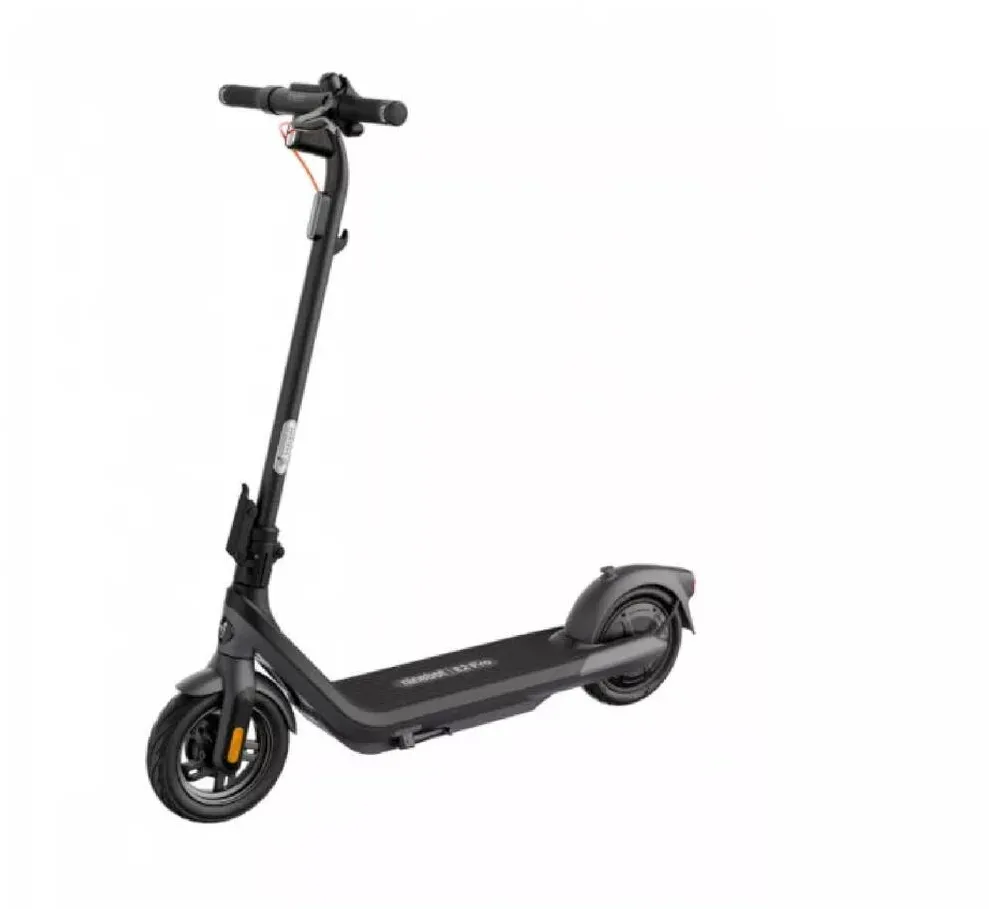 Segway Trotineta electrica Segway, viteza maxima 25 km/h, design ergonomic, culoare neagra