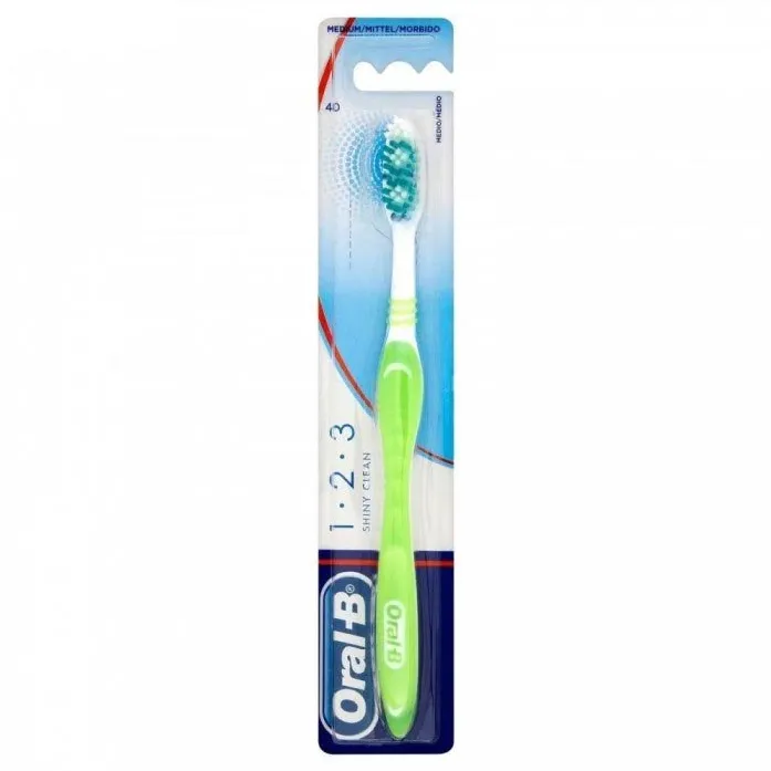 Periuta de dinti manuala Oral-B Shiny Clean