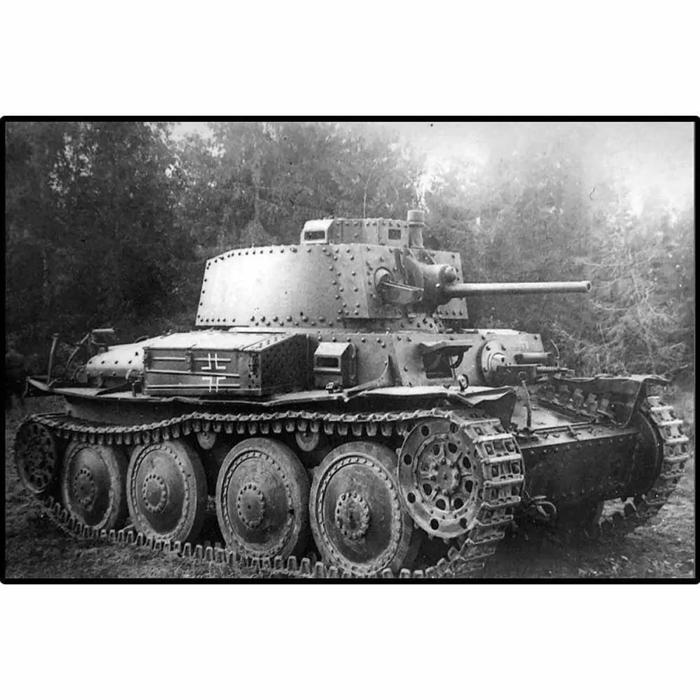 Jucarie creativa Cobi Klocki Set de Construit Panzer 38(t) / (CKD) LT vz.38, 690 piese