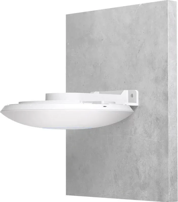 UBIQUITI Suport de montaj Ubiquiti UACC-PRO-AP-AM pentru U6 Pro si UAP AC Pro instalare sigura si rapida flexibilitate de pozitionare rezistenta ridicata durabilitate profesionala pentru infrastructura wireless si retele stabile
