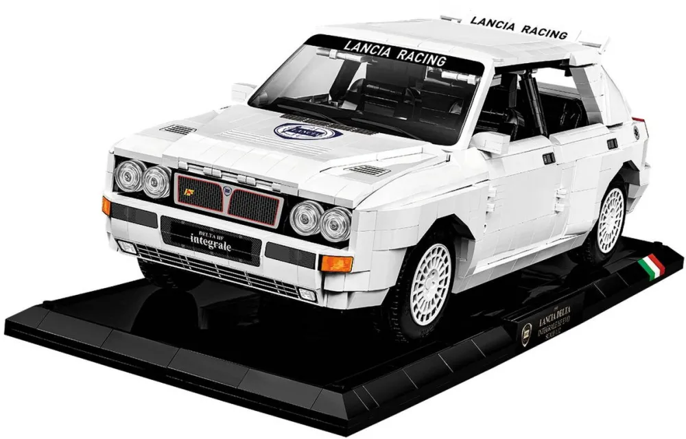Masina Cobi Lancia Delta HF Integrale EVO Executive Edition, construction toy (scale: 1:12)