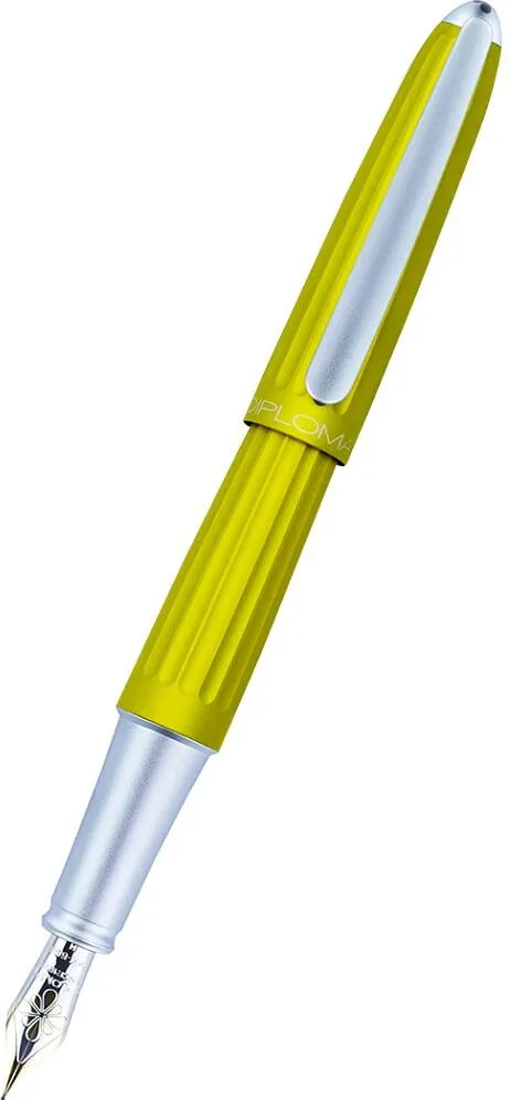 Diplomat Stilou DIPLOMAT Aero, cu penita M, aurita 14kt. - citrus chrom