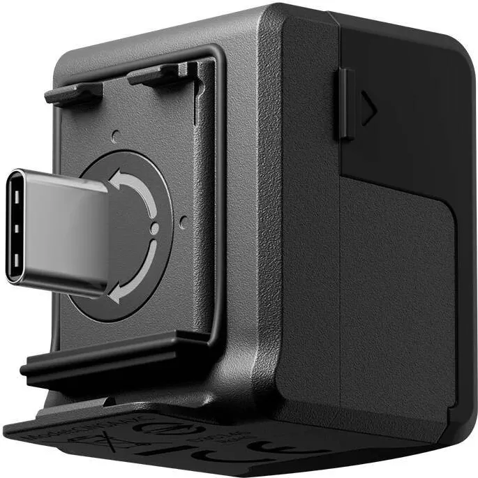 Hub USB Insta360 Cititor carduri, Insta360, Quick Reader, USB-C si Lightning, 29.2x29.2x23.6mm, 14g