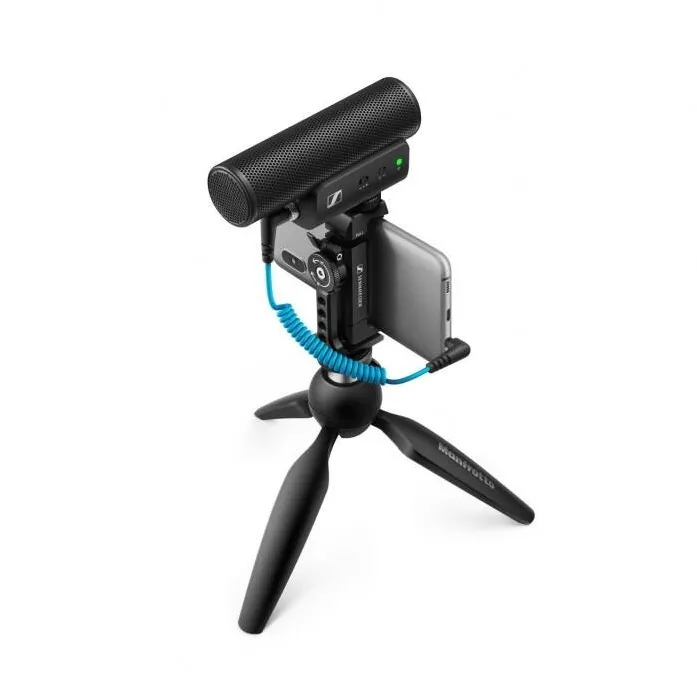 Microfon Sennheiser MKE 400 Mobile Kit - condenser, supercardioid with low-pass filter with Manfrotto tripod