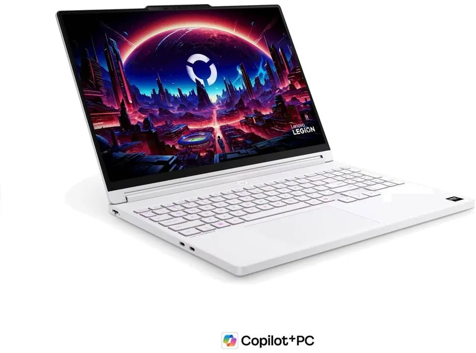 Laptop Lenovo Lenovo Legion 5 15AGP11 Ryzen AI 7 450 15.3" WQXGA OLED 500 nits 165 Hz Glossy 16 GB DDR5 5600 512 GB SSD GeForce RTX 5060 8 GB 5.0 MP + IR 80 Wh Windows 11 Glacier White