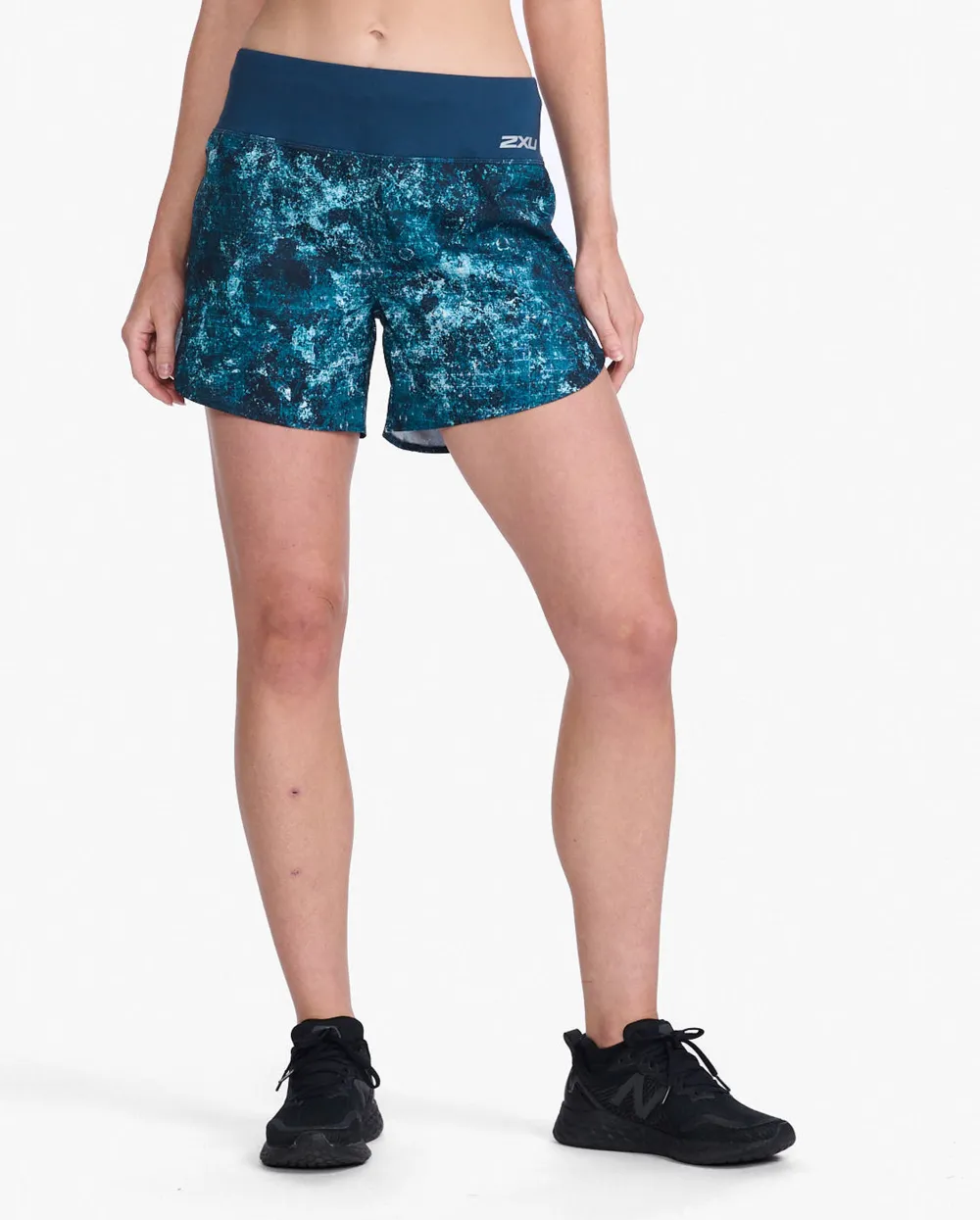 2XU - pantaloni scurti femei - Aero 5 Inch - Trailscape - Bluejay Silver Reflective - XXS