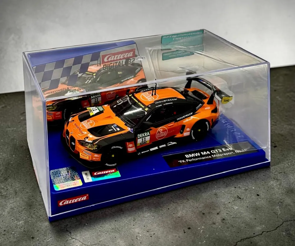 Carrera DIGITAL 132 BMW M4 GT3 "FK Performance Motorsport, No. 11"