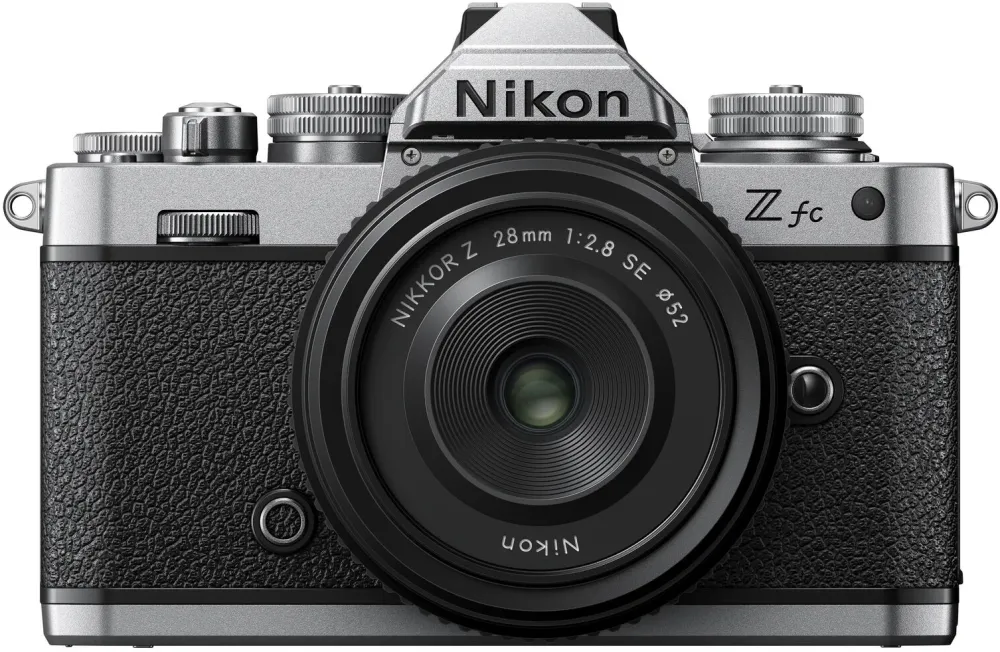 Aparat foto Mirrorless Nikon Z fc, 20.9 MP, 4K, Wi-Fi + Obiectiv 28mm f/2.8, Negru-Argintiu