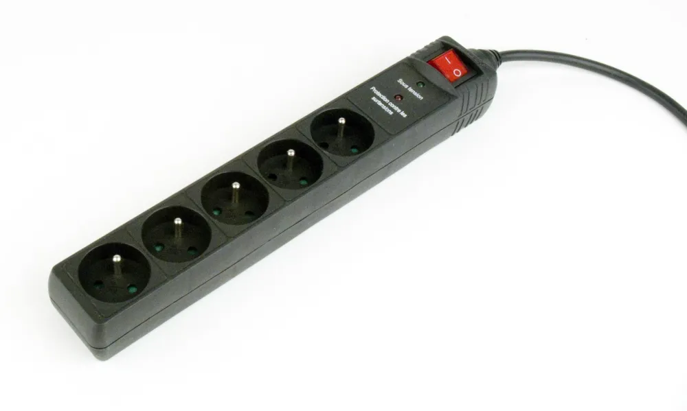 Gembird Surge protector, 5 French sockets, 3 m, black