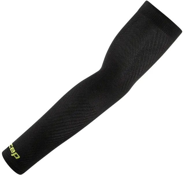Manseta compresie brat scurta CEP Run Ultralight Arm negru L1 II