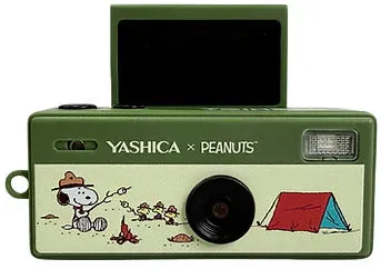 Yashica Funtastic x Peanuts Snoopy´s Summit