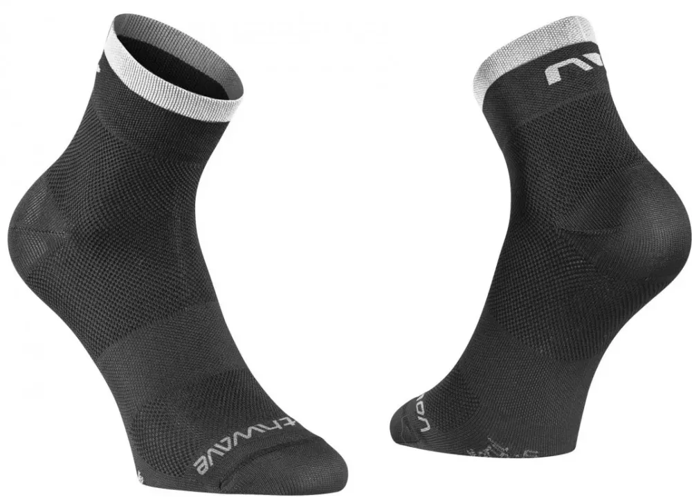 Northwave - sosete ciclism - Origin - inaltime 9 cm - negru | alb - M - 40-43