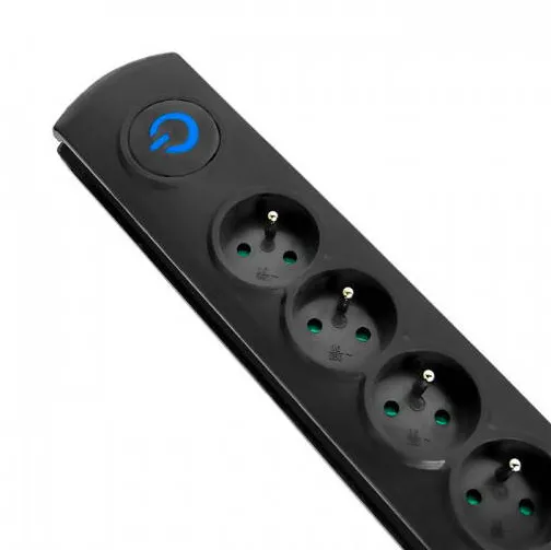 QOLTEC Priza/Prelungitor 50112 surge protector 6 AC outlet(s) 230 V 3 m Black